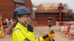 QLD government unveils Women in Industry Grants recipients