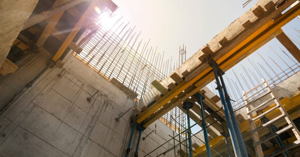 Australia's commercial construction sector under pressure amid unprecedented demand and worker shortages